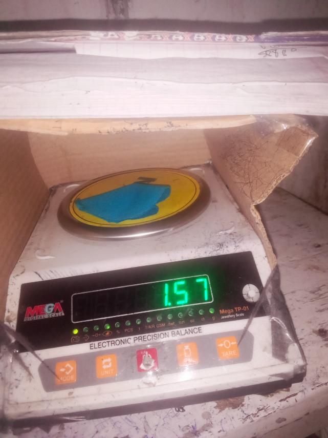 Weighing fabric for quality control